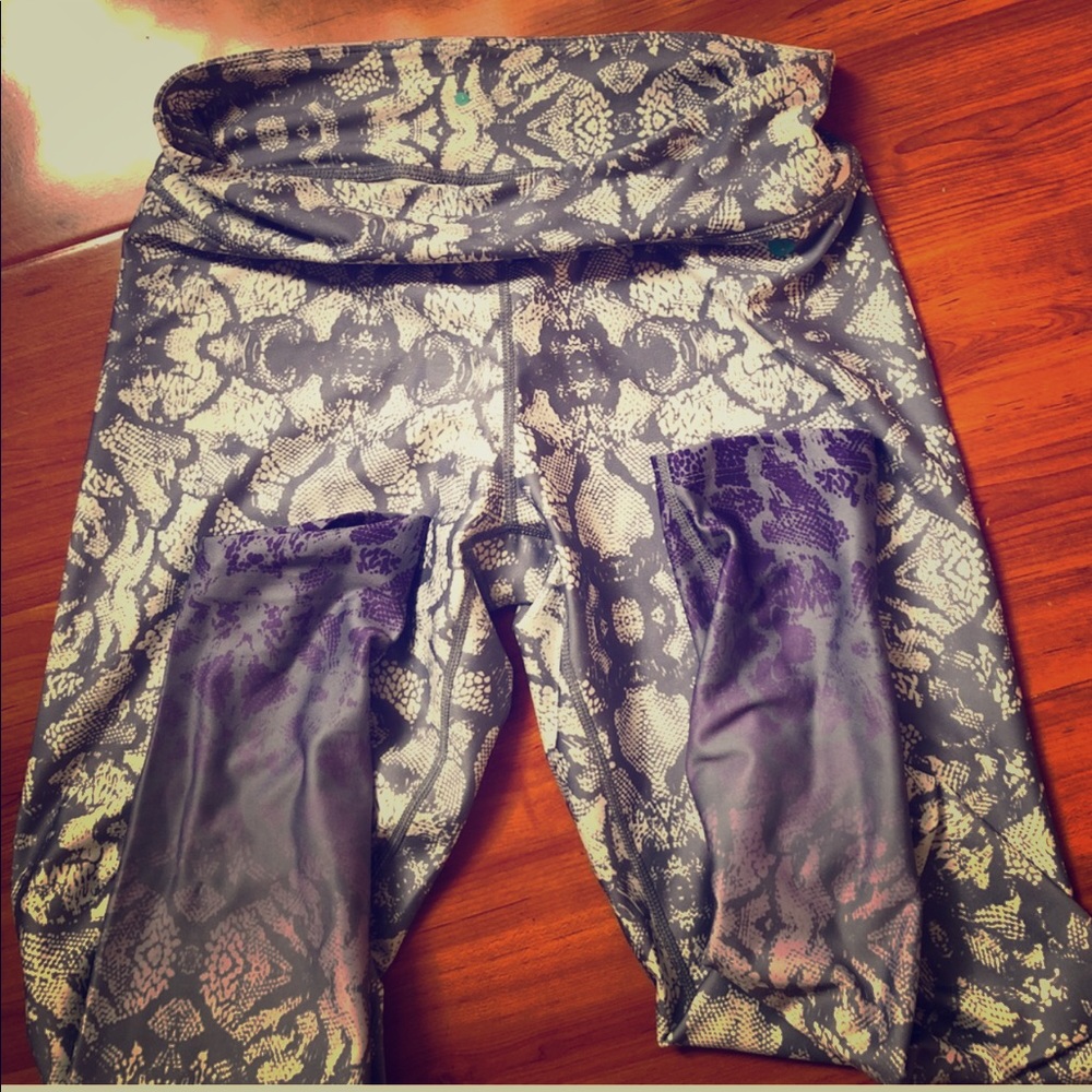 Snake 🐍 print ombré leggings